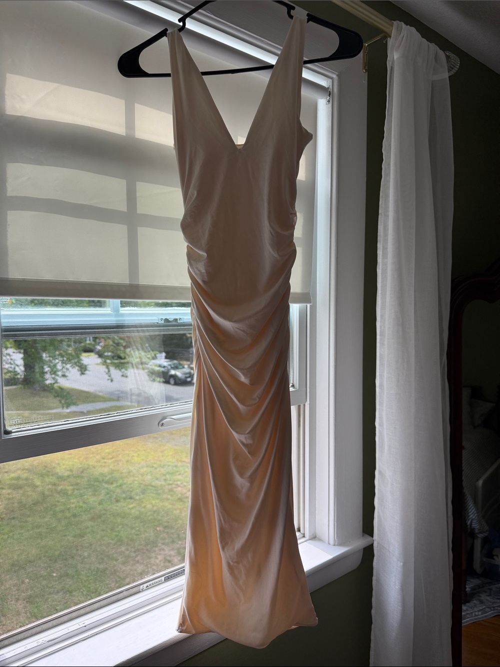 Elegant Cream V-Neck Ruched Evening Dress